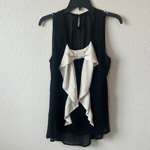 Iris‎ los Angelo’s women’s size large tank top black white bow chic business